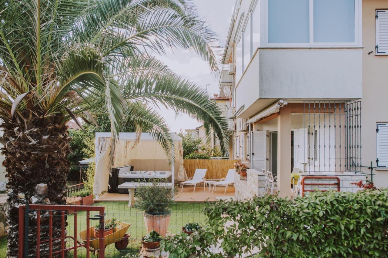 Apartman Hola Novigrad Istria Eksteriør billede