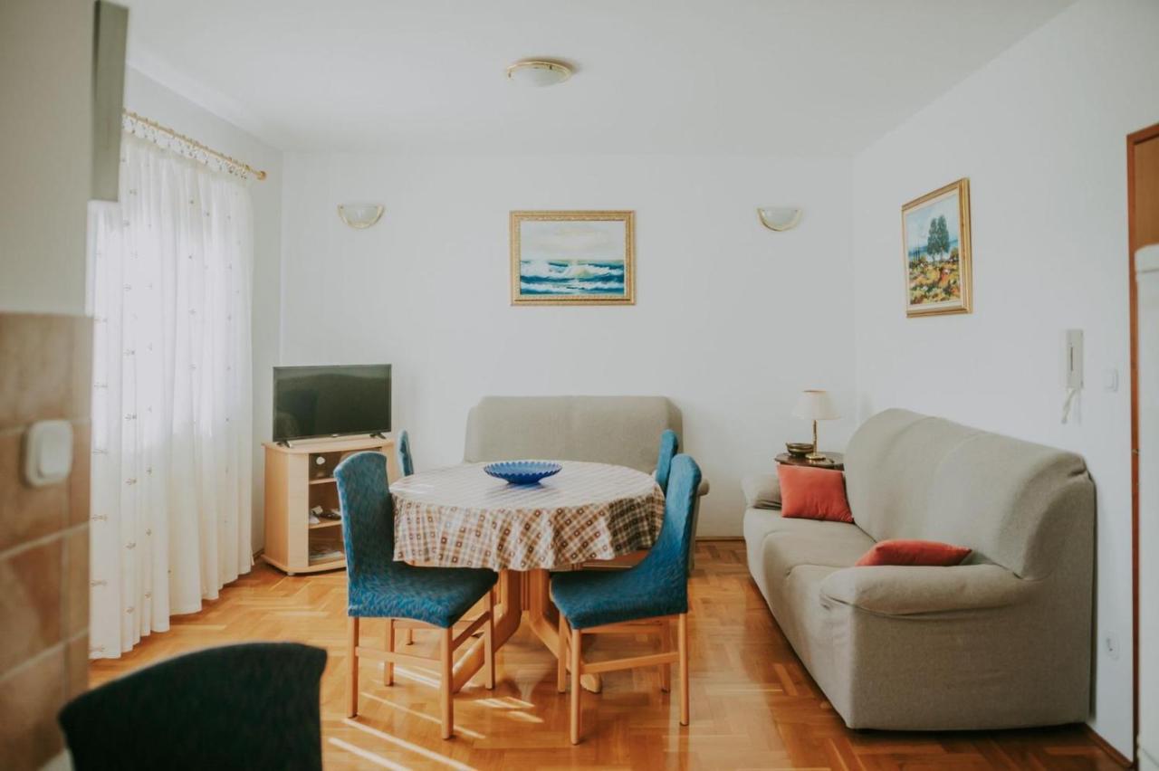 Apartman Hola Novigrad Istria Eksteriør billede