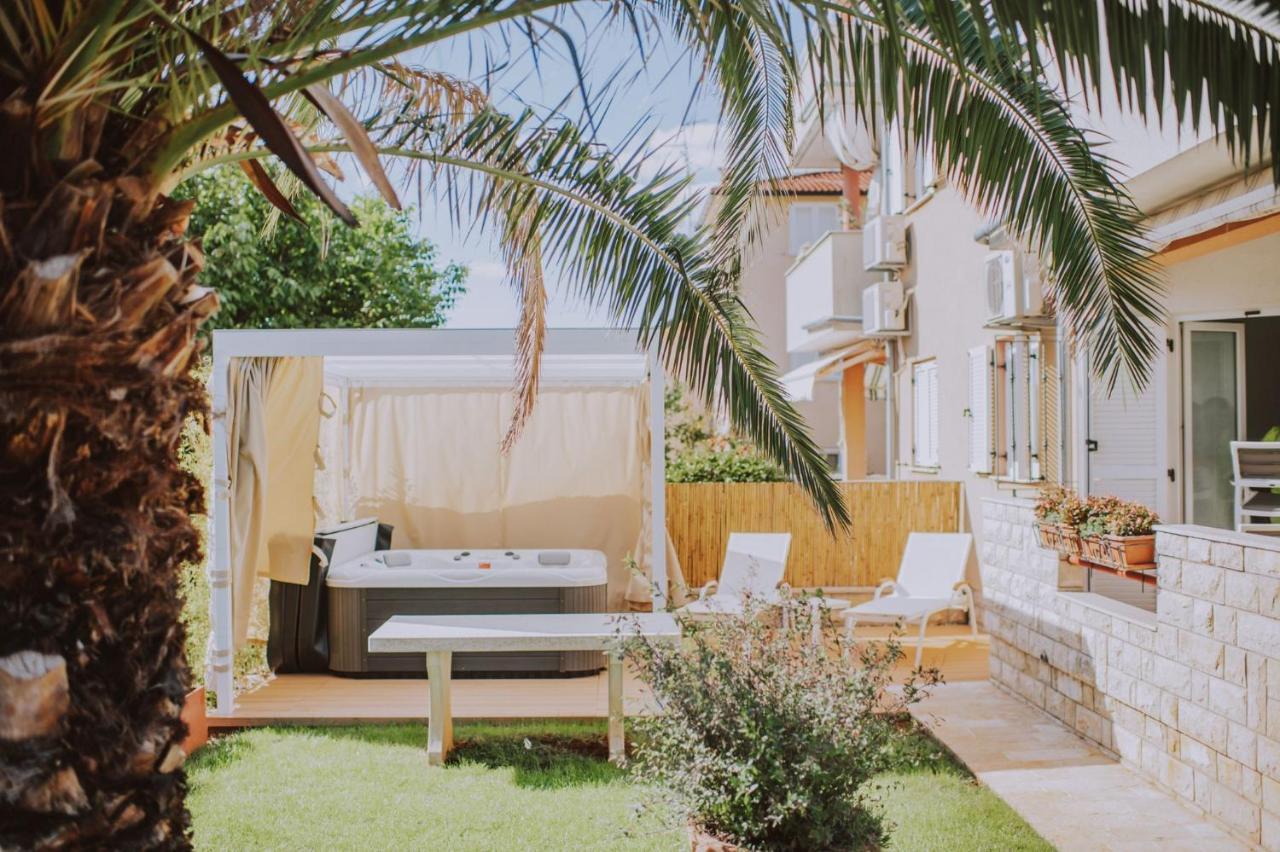 Apartman Hola Novigrad Istria Eksteriør billede